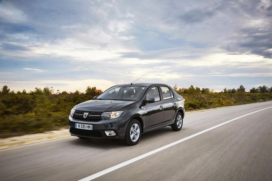  Dacia Logan 2016 года  (фото 11 из 19)